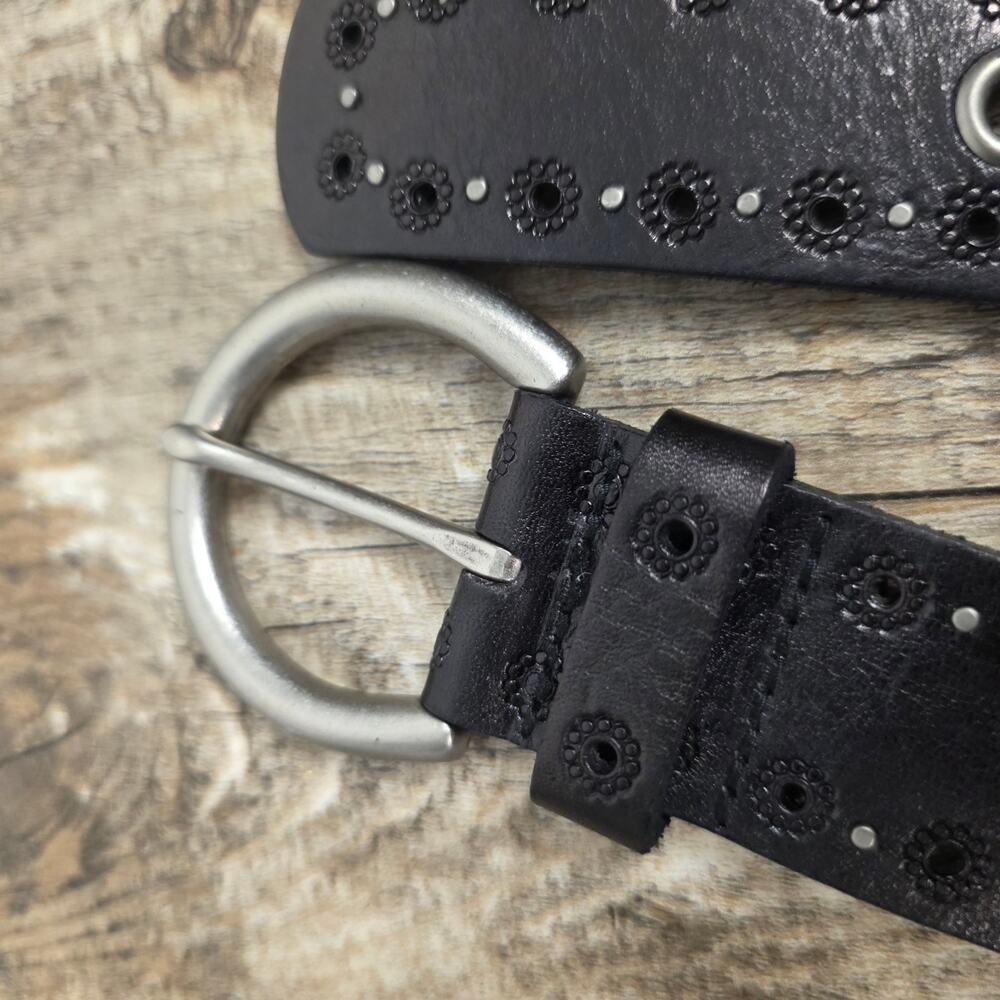 Fossil Women's Size Small Black Genuine Leather Grommet Studded Western Belt - Picture 7 of 8